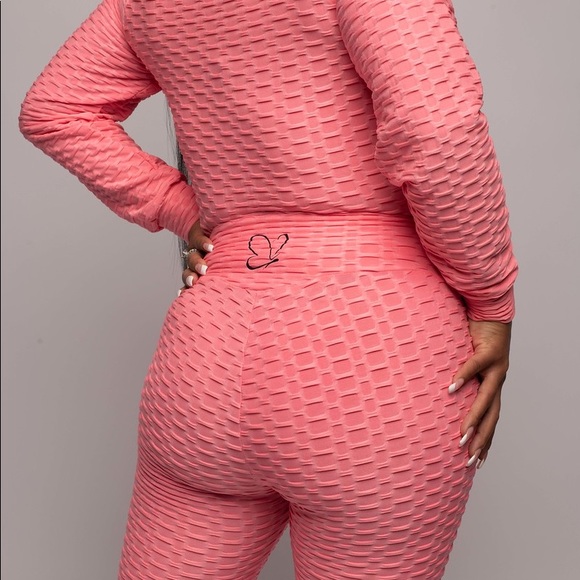 Signature Jacket, Ruched Jogger And Mask Set - Picture 2 of 4